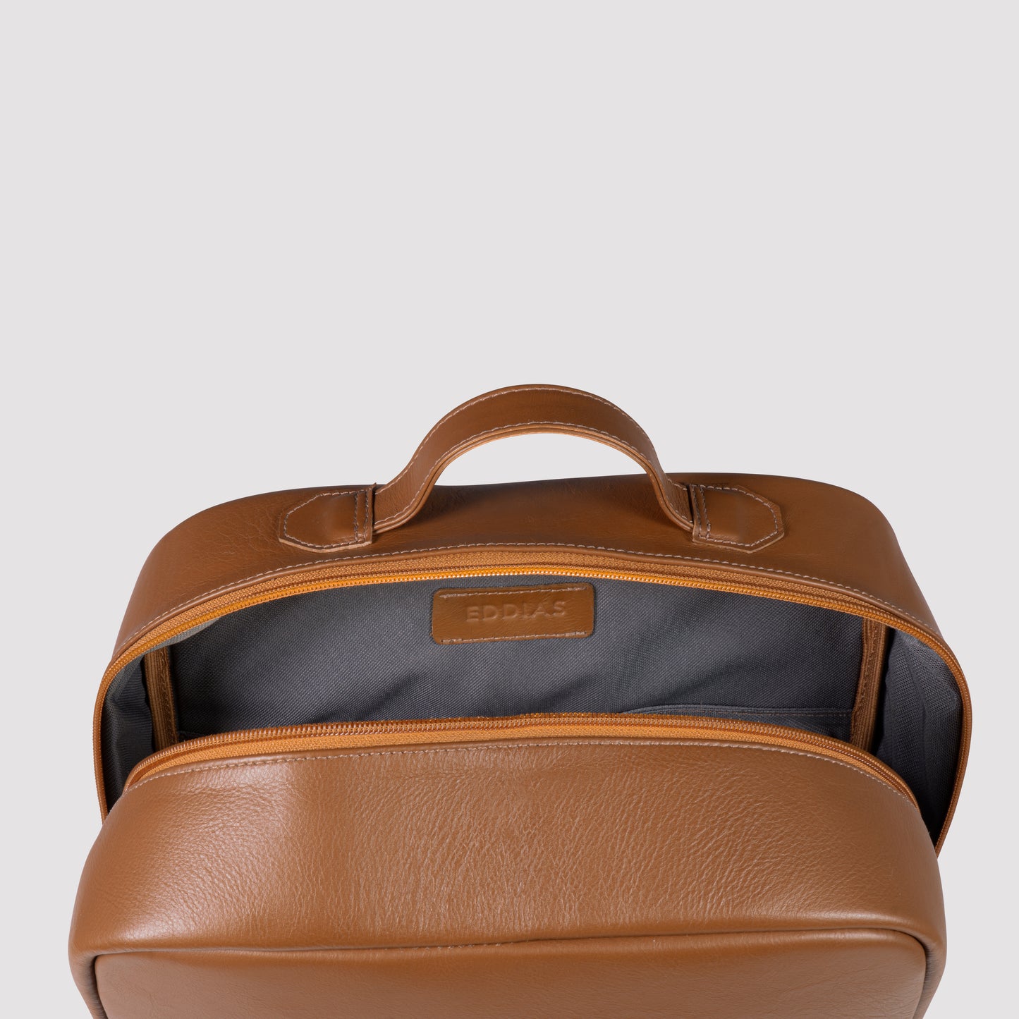 Mochila Office em Couro