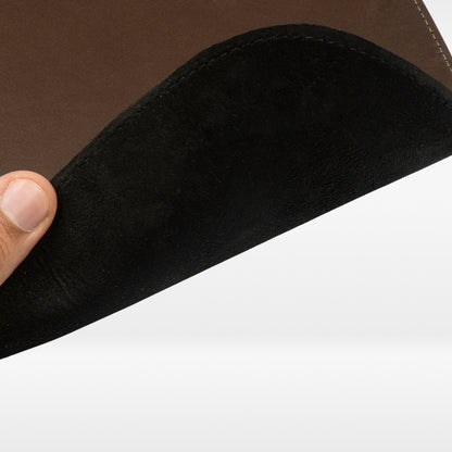 Kit Essential Desk MousePad Porta Caneta E Marca Página Em Couro